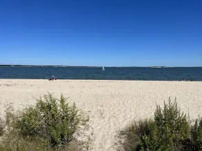 Totally Renovated Cottage on the North Fork 7 min. walk to the Beach - Image 5