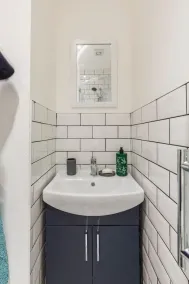 Charming Terraced House in Central Hoylake - Image 3