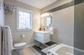Last minute booking!Luxury apartmentWithporch close to Salisbury beach. Sleep 6. - Image 4