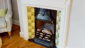 Stunning 2 Bed Georgian Apartment - Image 2