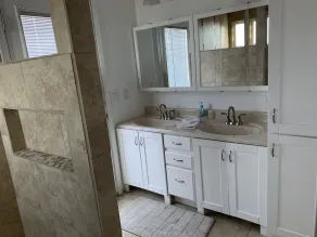HELLO! Privacy, Pool, Heated in winter Lg Yard, Great Location, New addition - Image 3