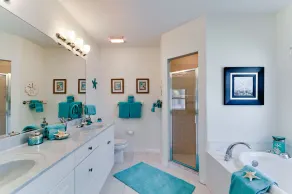Beach Bliss! Nyrenoveret og Gorgeous Pool Home - Image 3