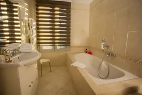 Hôtel Royal - Centre Comédie - Image 3