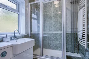 Longview - 4 Bedroom Holiday Home - Pembroke Dock - Image 4
