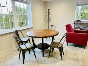 Family friendly house close to college campuses, hiking, Massanutten, and more. - Image 4