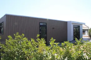 Nicely located by a cozy pond. - Image 3