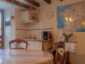\"Comfortable Accessible Room with Private Bath, WiFi, TV, Baby Gear & Bicycles Near Blain\" - Image 3