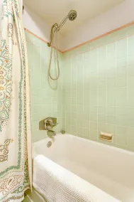 Highly reviewed, now with nextdoor construction dIscount!  Book now, don't miss! - Image 4