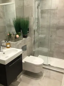 New contemporary flat with gated parking,walk to shops, movies,restaurants,tubes - Image 2