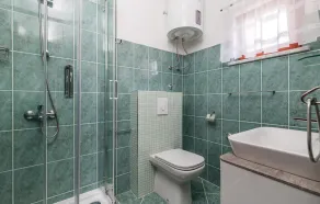 alojamento T1 em Povljana - Image 2