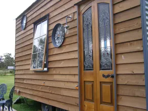 Cedar Cosy Tiny Farm Stay  Loch & Rail Trail pit stop for Philip Island or Prom - Image 5