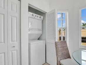 SW  FLORIDA HIDEAWAY.......LIVE, LOVE, LAUGH, REPEAT !! - Image 2