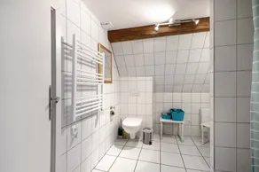 Apartment 'Schwalbennest Auf Dem Weingut' with Shared Terrace, Shared Garden and Wi-Fi - Image 3