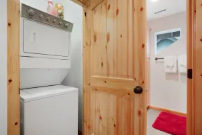 Haus in der Nähe von Suncadia mit einem Kamin und einer möblierten Terrasse - Image 2