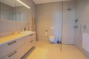 Hofsbot Luxury Penthouse Apartment - Image 3