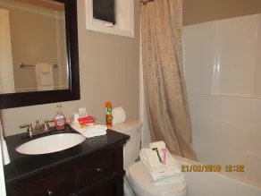 Super clean 2 bedroom/2 bath Walk to Sledding & Tubing located in Big Bear Lake - Image 2