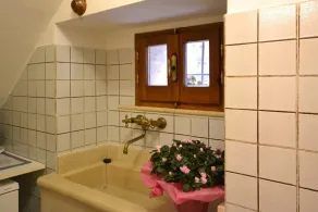 Ancient medieval tower, ideal for couples or families - Image 3