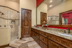 Lone Star State of Mind - 6BD/5BA w/ FIshing Pond & Fully Furnished Kitchen - Image 4