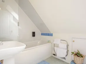 3 bedroom accommodation in Cromarty - Image 3