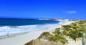 Beachfront apartment, perfect for surfing, hiking, and incredible sunsets! - Image 4