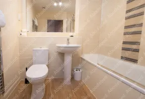 Handleys Ct, Apt 15 - 1 Bed Luxury - Image 2