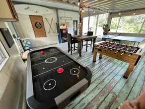 100 year old Farm Cottage. Minutes from the beach! - Image 5