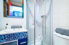 Apartamento 'Neptuno' con vistas al mar, Wi-Fi y aire acondicionado - Image 4