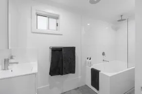 Unique & Premium Waterfront Luxury Retreat-Private Jetty-Pet Friendly  - Image 3