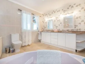 Holiday Home Mare by Interhome - Image 3