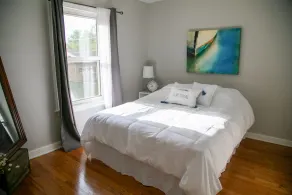 Cozy Family Cottage 2 Bed, 1 Bath Near Lake Michigan Fun and Wine country - Image 5