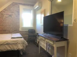 The \"Crash Pad\" Studio Apartment in Downtown Provo - Image 5
