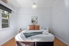 2Easy Apartments - Image 4