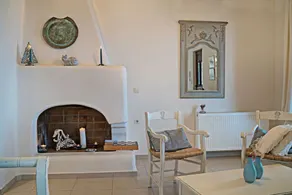Sea views, Heated Pool, Ping Pong & Tennis, 23 pax - Image 2