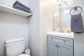 1 Block to Allianz Field • Sleeps 8+ • Patio & Parking - Image 3