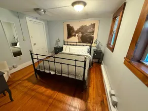 2BR Pet-Friendly Walk to Cafes Trails & Wineries - Image 3