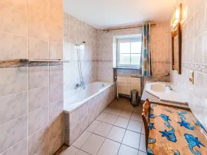 Charming Farmhouse in Brisy - Image 3