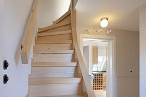 Modernes Appartement im Obergeschoss für Zwei Personen mit Balkon - Image 3