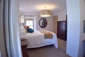 Expansive 1-Bedroom Apartment with Large Rooms and Dedicated Workspaces - Image 5