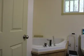 Beautiful 3 bedroom cottage in a treed setting 1/2 mile to water access. - Image 2
