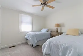 Nautical Nest |Rentals by the Month |Lake Access |Dogs Permitted |3 Seasons Room |Yard w/Fire Pit - Image 4