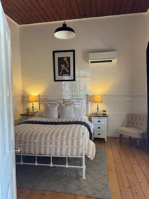 Hargreaves Cottage - close to CBD - Image 3