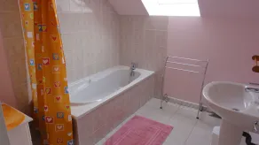 7 km da Derval, in campagna, casa in pietra 5 persone con internet. - Image 3
