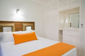 Centrally Located Guest Apartments II - Image 3