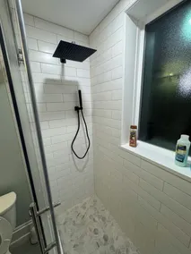 Your Hyde Park Retreat – Pet-Friendly, Walkable, Sleeps 6 - Image 4