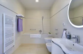 Traumhafte Villa mit privatem Pool, Sauna, Meerblick - Image 3