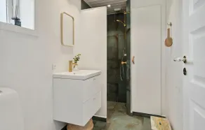 Impresionante casa de 2 dormitorios en. - Image 2