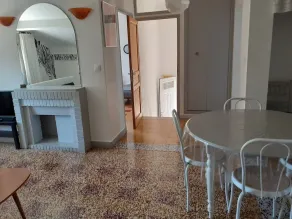 Large, bright apartment with private terrace and garden - parking space included - Image 5