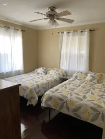 10 % DISCOUNT Cheerful home on 3.5 acres with plenty parking /long term rental - Image 4