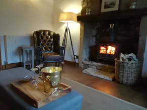 Gorgeous cosy dog friendly Nidderdale  cottage built 1780  short walk to shops - Image 2