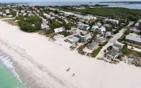On the Beach: Breathtaking 180 degree views of Gulf of Mexico - Image 3